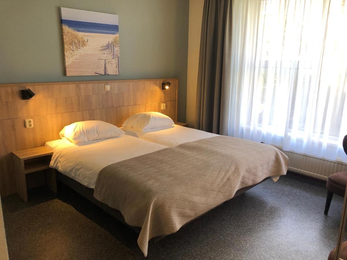 Hotel "De Klok" Buren  Eksteriør billede